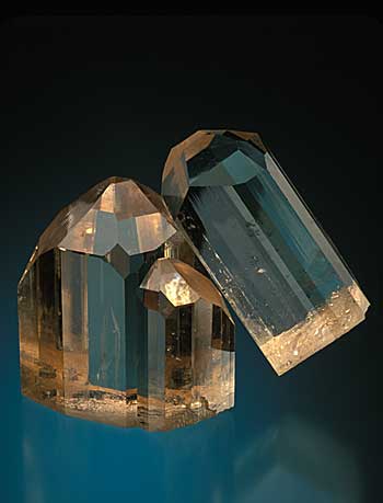 Intergrown Brown Topaz Crystals from Mogok photo image