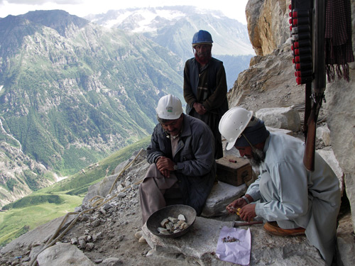 Gem Mining Platform in Pakistan photo image