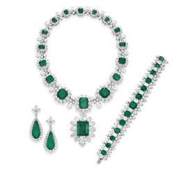 Emerald Jewelry Suite photo image