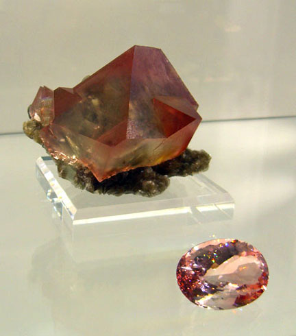 Fluorite Crystal and Faceted photo image