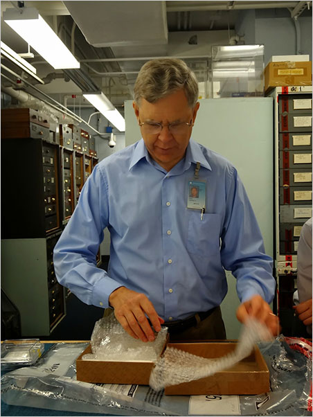 Post photo image